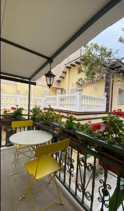 Casa Flores Del Mediterraneo Μπαδαλόνα Εξωτερικό φωτογραφία